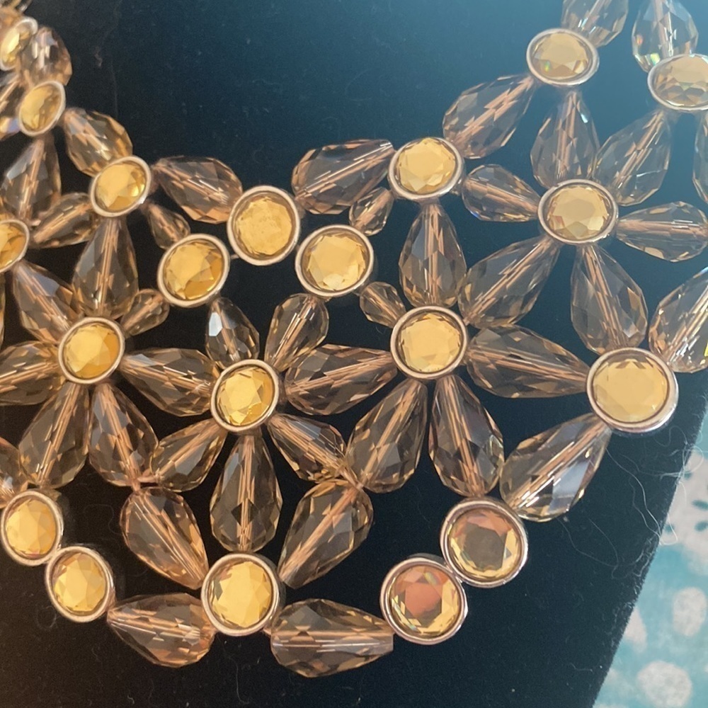 Statement Necklace - Picture 2 of 11
